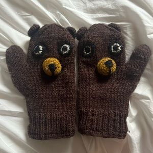 bear kid’s gloves